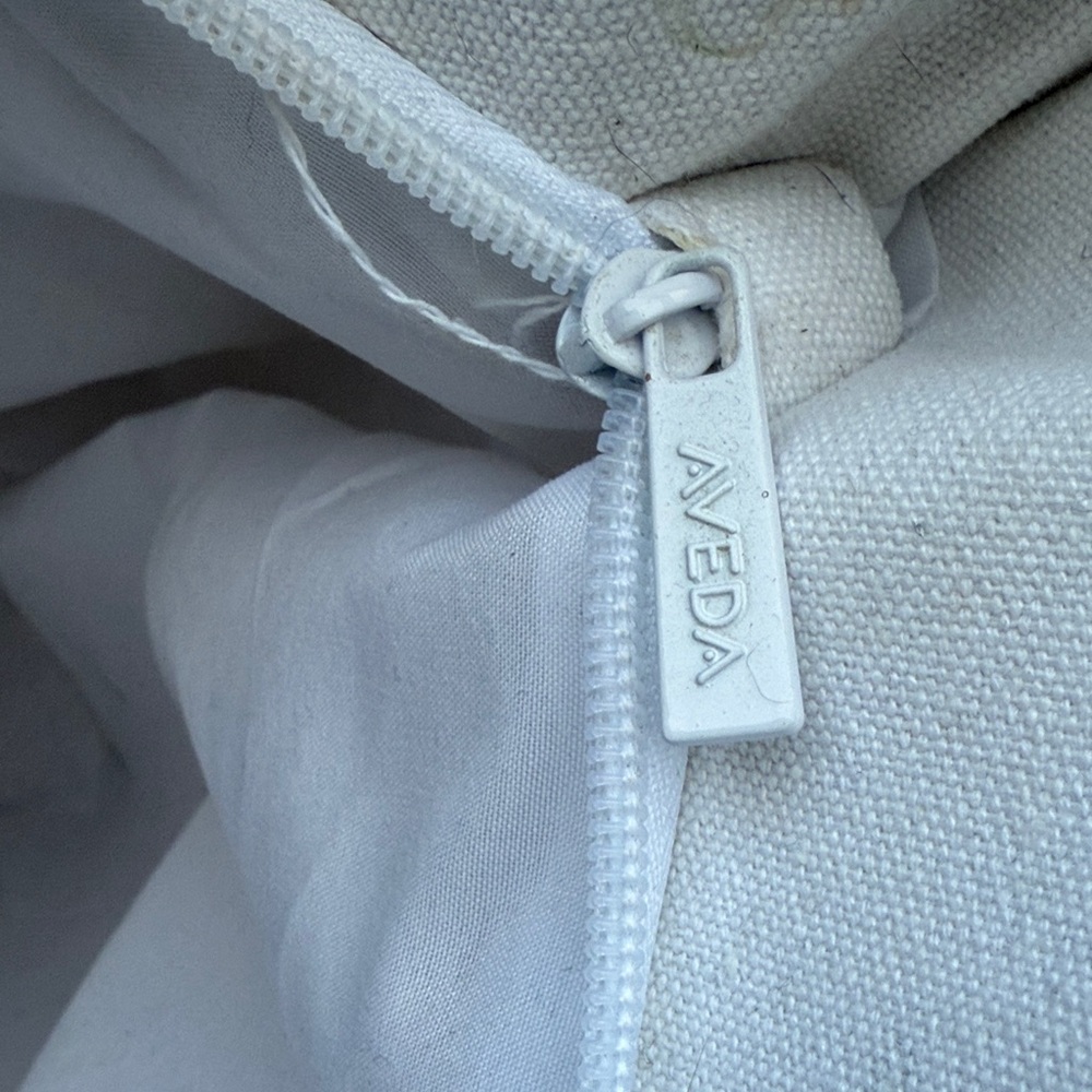 AVEDA White and Tan Tote Bag - Picture 11 of 16